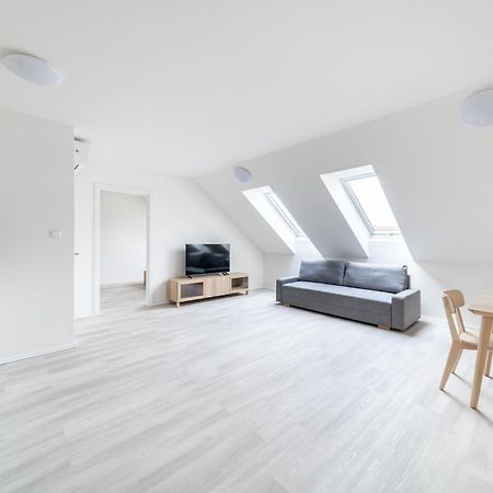 Apartments Borivojova 63 Praga Zewnętrze zdjęcie