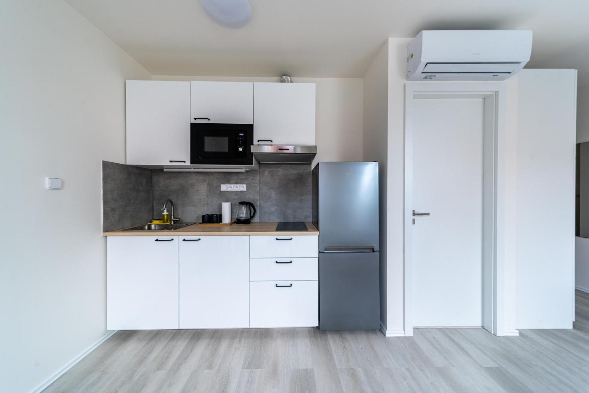 Apartments Borivojova 63 Praga Zewnętrze zdjęcie