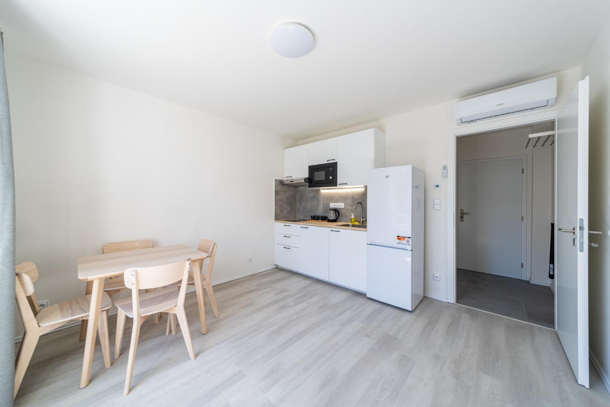 Apartments Borivojova 63 Praga Zewnętrze zdjęcie